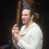 Yanis Benabdallah Nemorino szerepét játssza a Szerelmi bájital című vígoperában a kisszínház színpadán. Fotó: Kuklis István